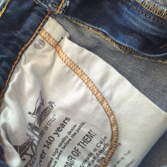 Levi Strauss 511 Blue Jeans. 32" x 30" - Picture 4 of 9